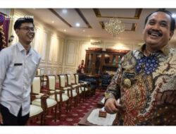 Usai Viral di Media Sosial, Bupati Pangandaran Meminta Guru ASN Husein Ali Rafsanjani Tetap Mengajar