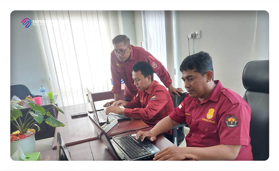 Satgas Humas OMB Tinombala Pantau Medsos Jelang Pemilu 2024 | Foto : Istimewah