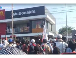 Unjuk Rasa Pemuda Muslim di Palu: Tuntut Penutupan McDonald’s dalam Solidaritas untuk Palestina