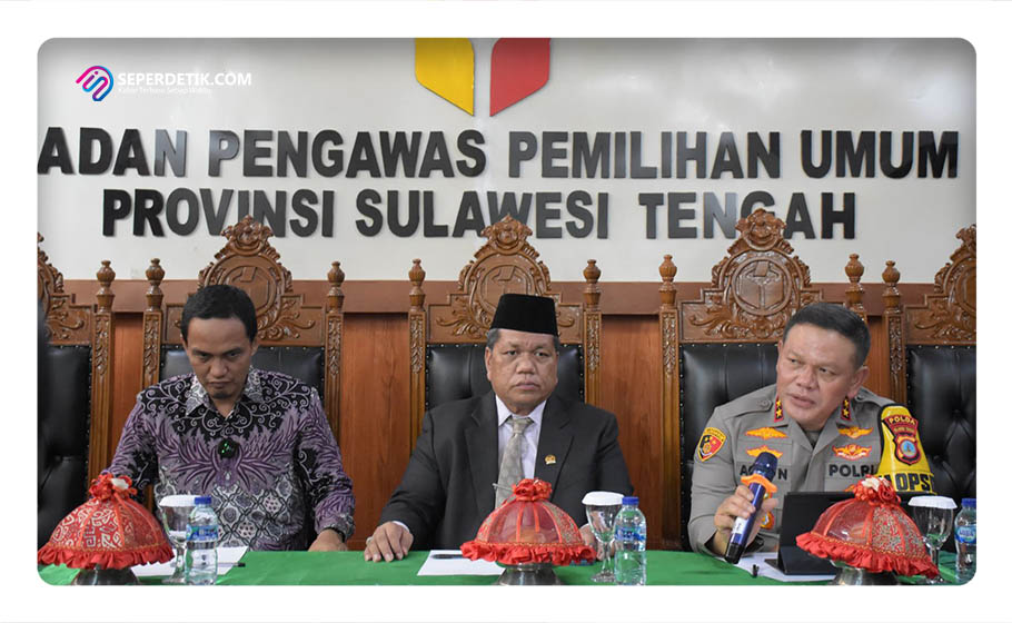 Foto Ketua DPD PDIP Sulteng Muharram Nurdin memberikan keterangan kepada wartawan terkait bantahan terhadap isu kehadiran intelijen dalam rapat internal di Palu. | Foto : Istimewah