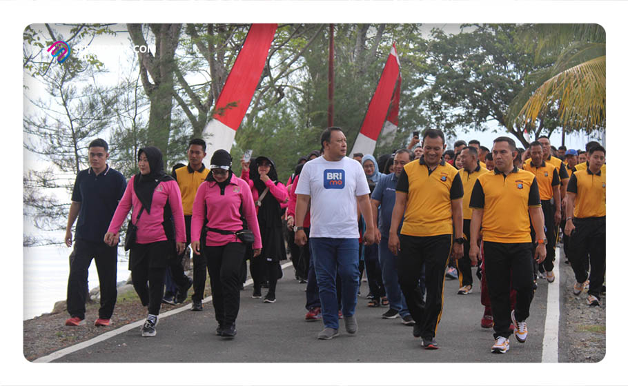 Direktorat Polisi Perairan dan Udara (Polairud) Polda Sulteng merayakan Hari Ulang Tahun ke-73 Polairud Polri dengan menggelar kegiatan olahraga bersama. | Foto : Istimewah