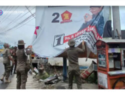 Pembersihan dan Penertiban Alat Peraga Kampanye serta Bendera Parpol di Parimo jelang Pemilu 2024