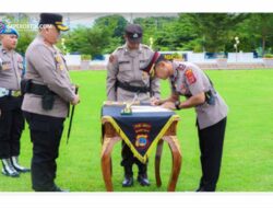 Kapolres Banggai Pimpin Sertijab 20 PJU dan Kapolsek Bergeser