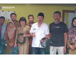 Dinas Perikanan Banggai Serahkan Batuan Pukat Hanyut Pada Kelompok Nelayan