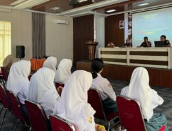 Program Jaksa Masuk Sekolah Di SMK 1 Palu Memberikan Edukasi Hukum untuk Generasi Muda