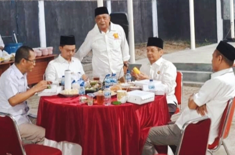 Rapat DPD Gerindra Sulteng yang memutuskan mendukung Pasangan Erwin Burase - Abdul Sahid di PSU Pilkada Parigi Moutong, Jumat (28/3/2025). FOTO : IST
