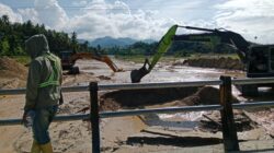 Koperasi Tambang Tunjukkan Aksi Nyata: Sigap Tangani Banjir di Desa Air Panas