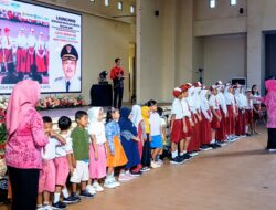 Pemda Parimo Meluncurkan Program Pembagian Seragam sekolah gratis bagi siswa baru jenjang SD dan SMP