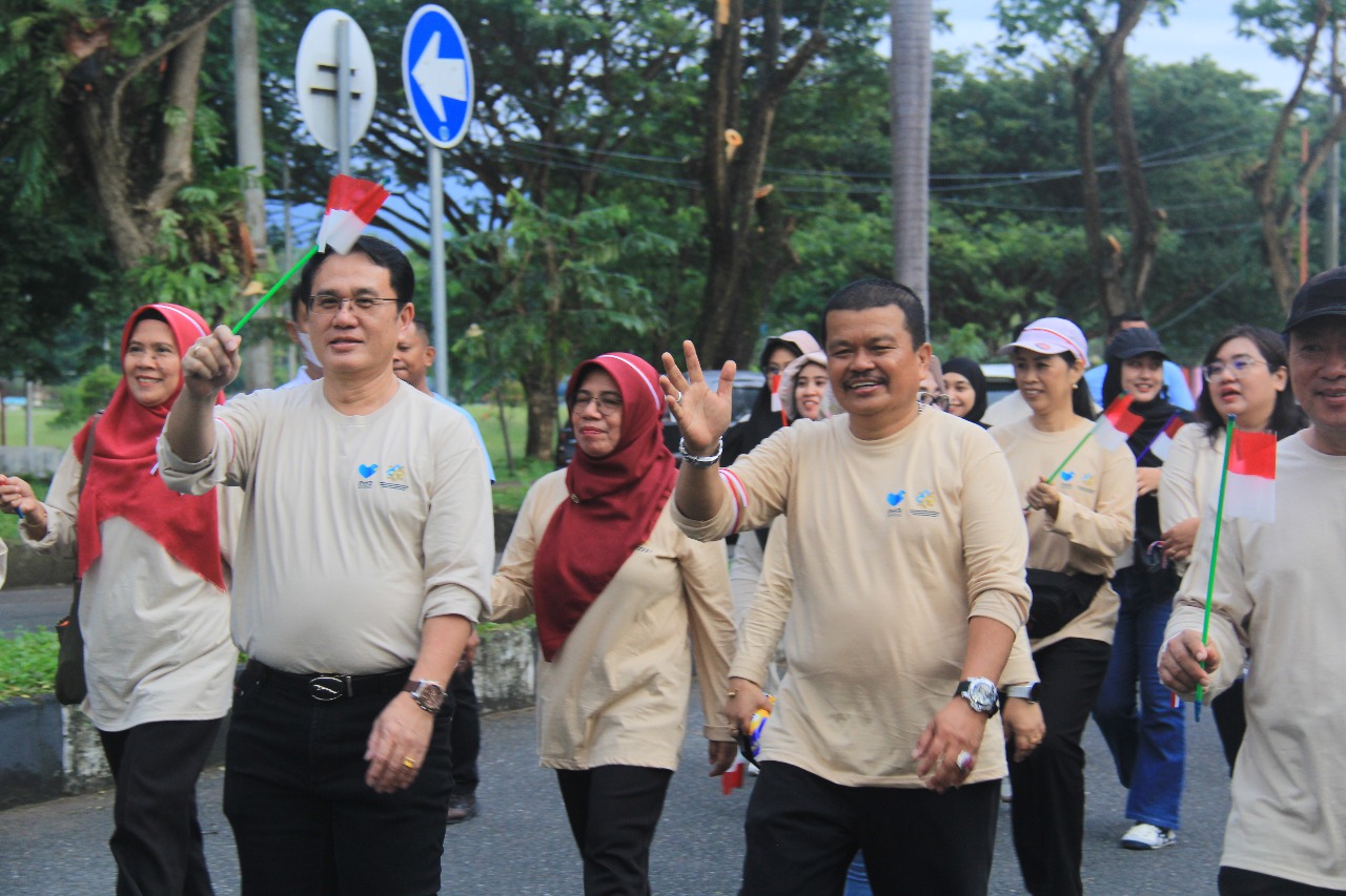 Di Harganas ke-32 dan Jambore PKB 2025 Pemda Parimo Ikut Memeriahkan Dengan Mengelar Jalan Santai